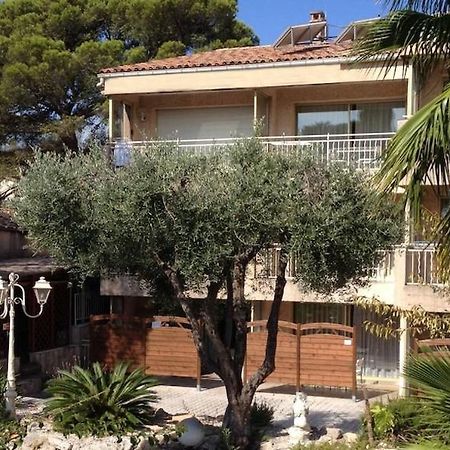 Les Studios Famandiers Saint-Raphaël 外观 照片