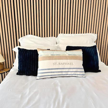 Les Studios Famandiers Saint-Raphaël 外观 照片