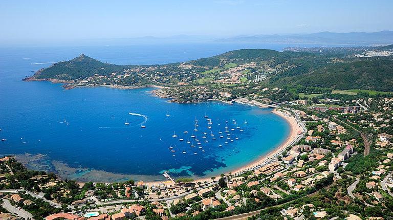 Les Studios Famandiers Saint-Raphaël 外观 照片