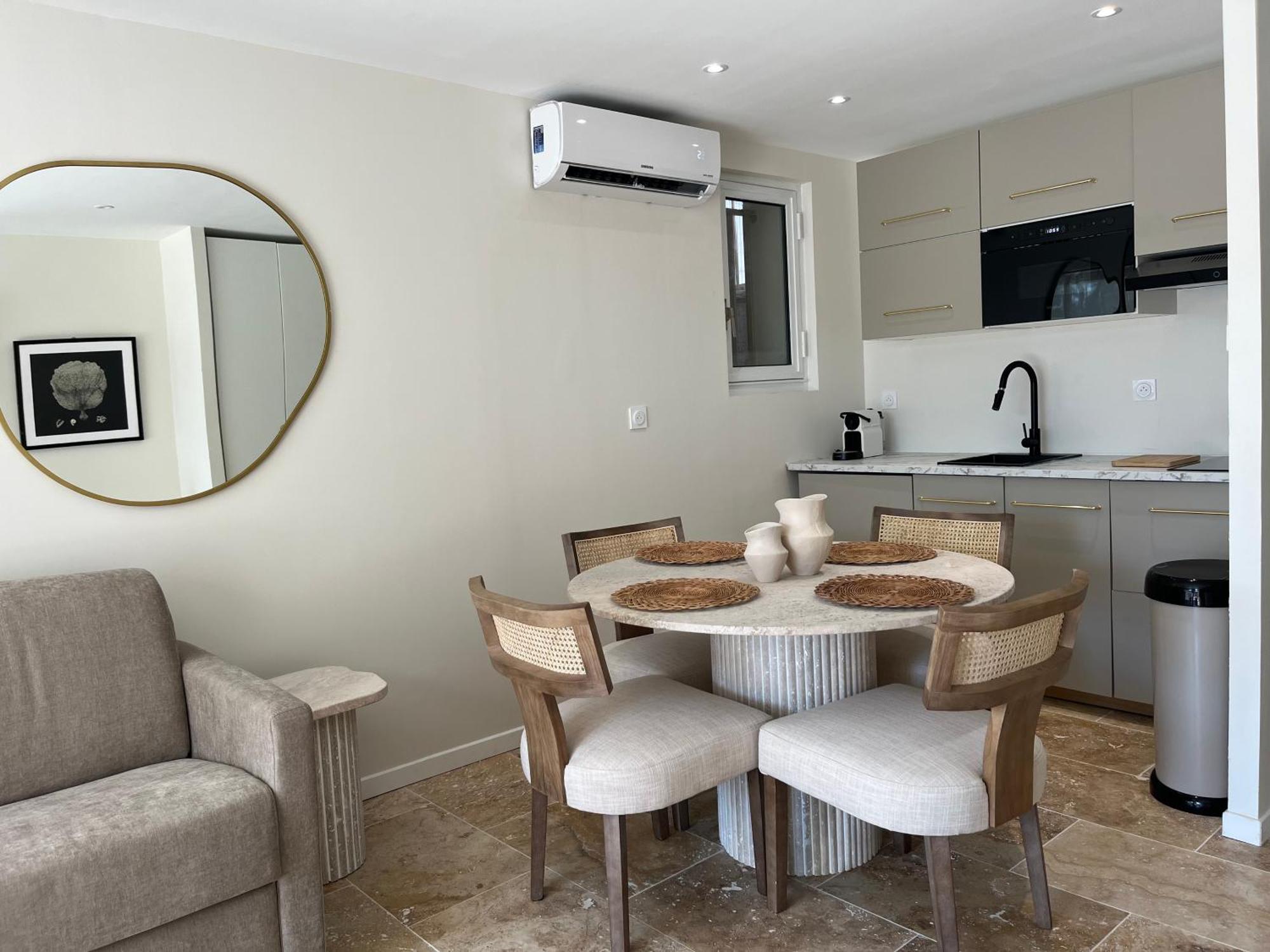Les Studios Famandiers Saint-Raphaël 外观 照片